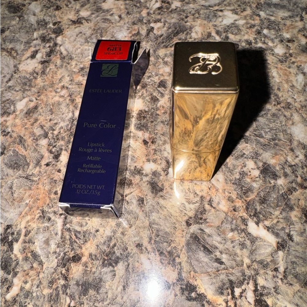 Estee Lauder Pure Color Lipstick Matte - Picture 8 of 9